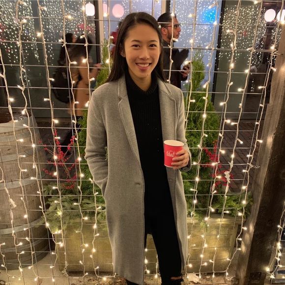 Meet your Posher, Heidi - Picture 1 of 1